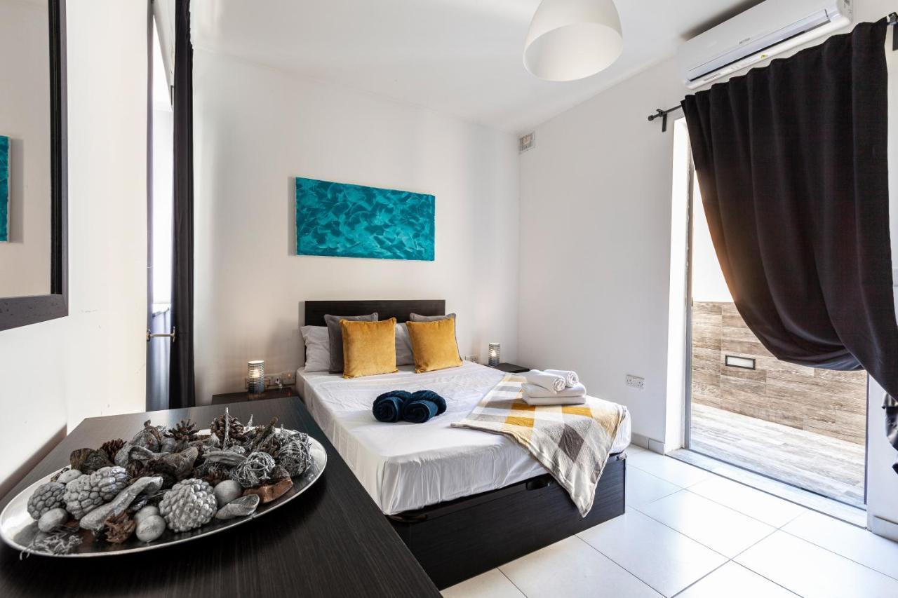 Z4 - Seafront Apartment San Pawl il-Baħar Kültér fotó